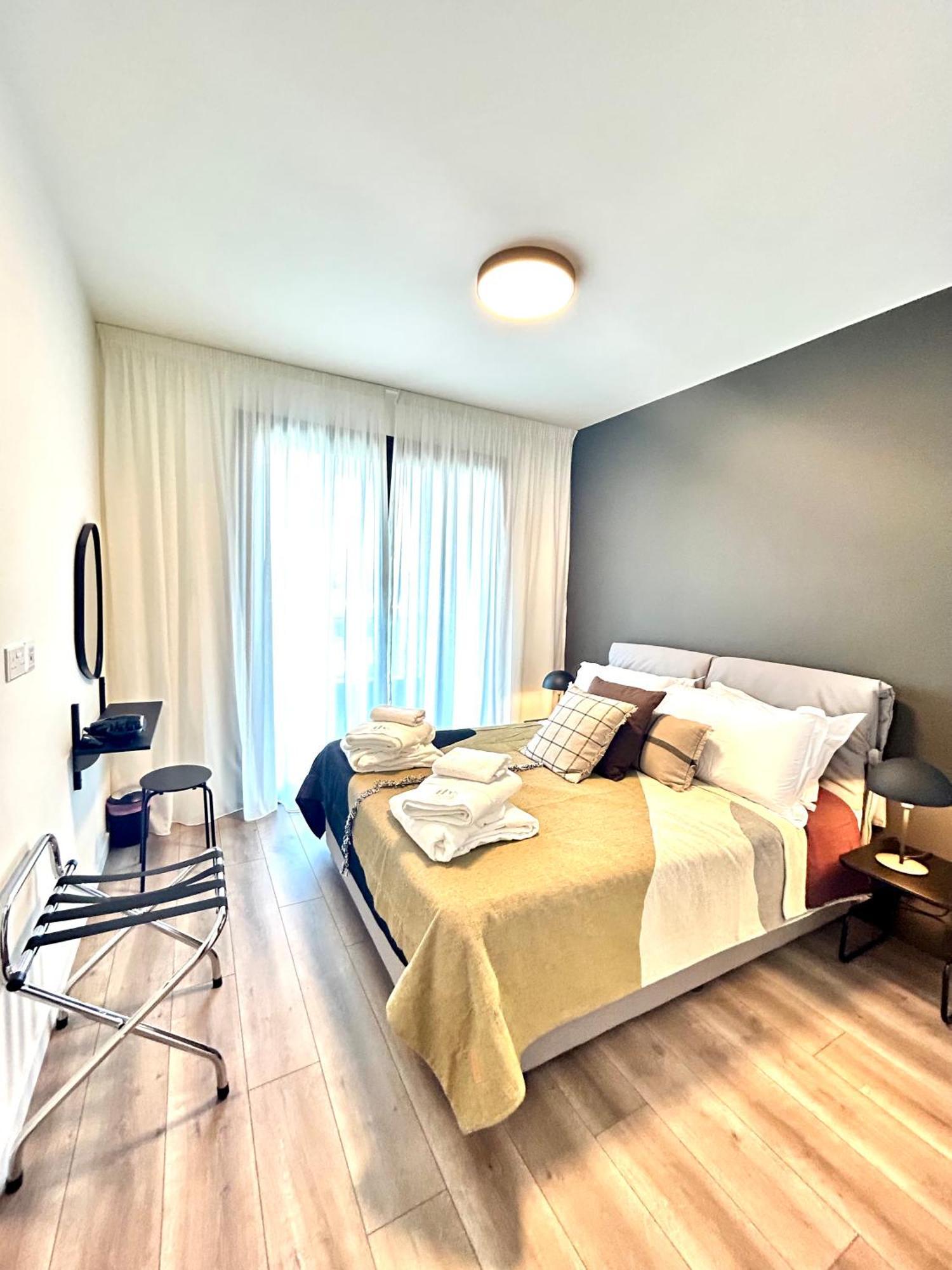 Sunset Gardens - Holiday Apartments - By Tlv Living 레메소스 외부 사진