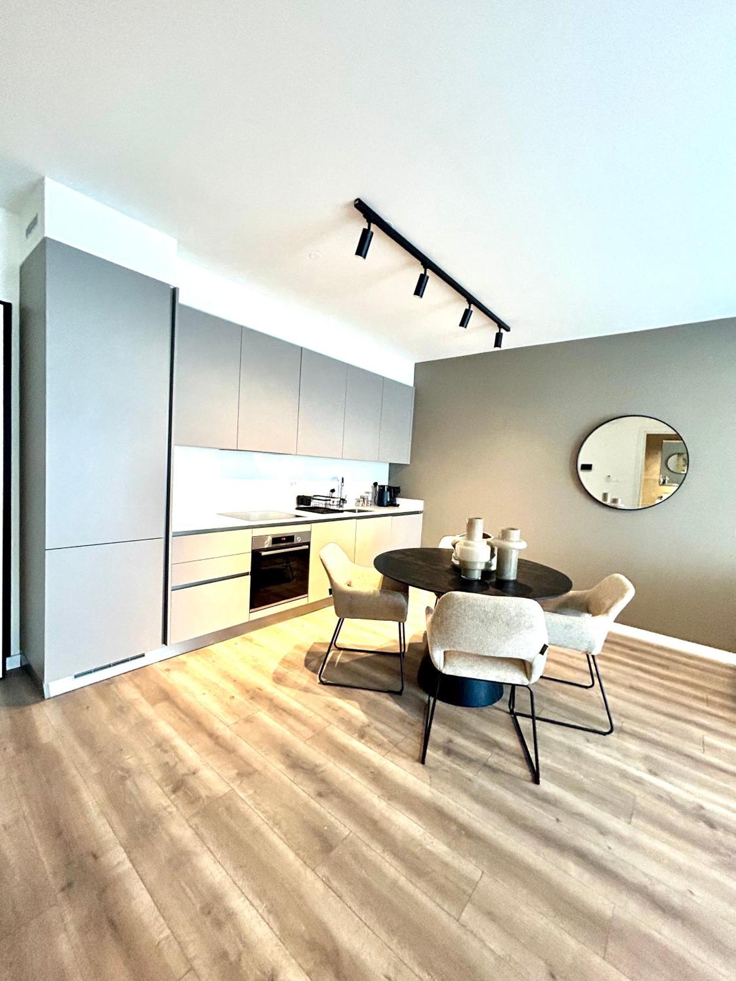 Sunset Gardens - Holiday Apartments - By Tlv Living 레메소스 외부 사진