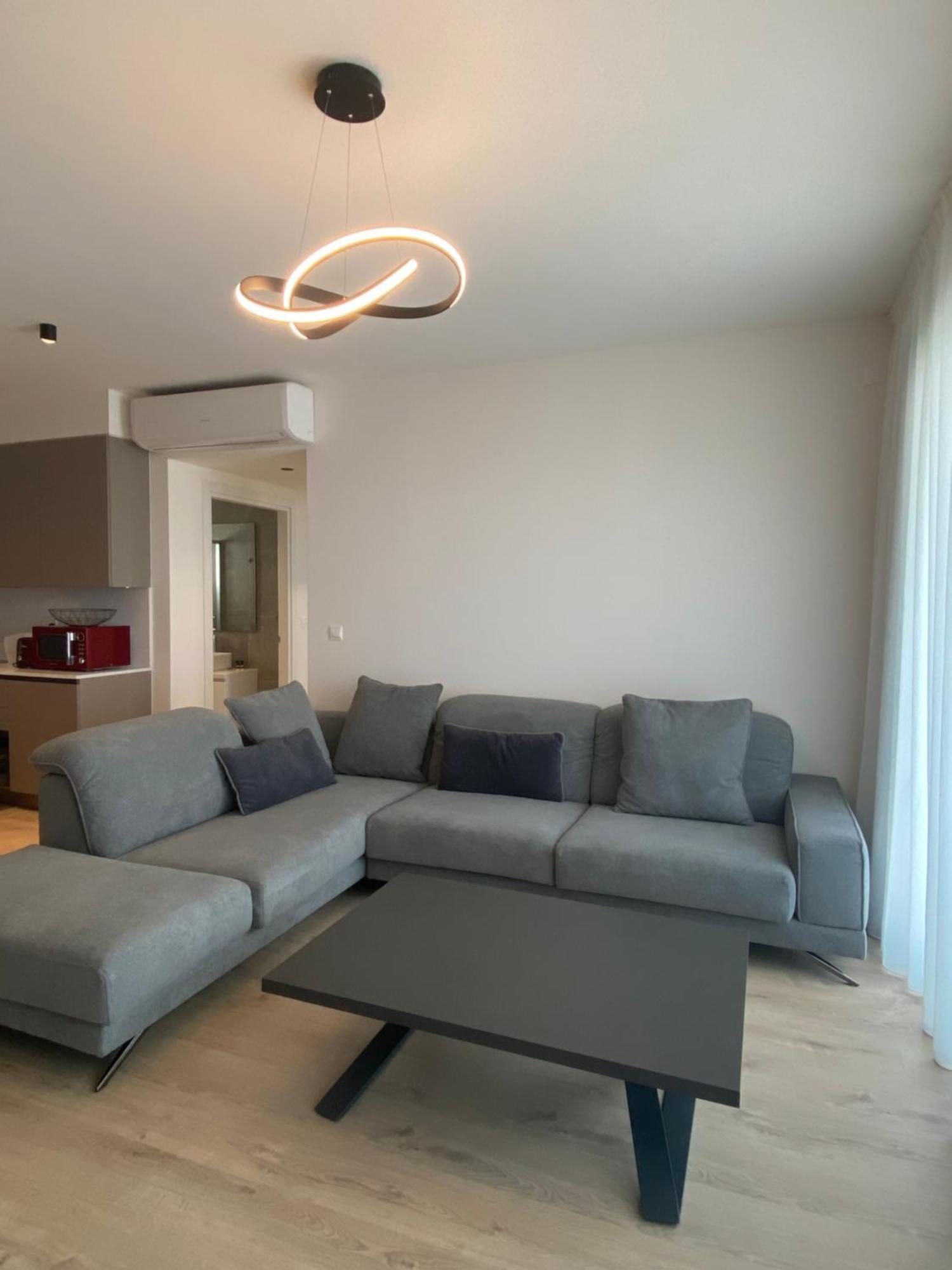 Sunset Gardens - Holiday Apartments - By Tlv Living 레메소스 외부 사진