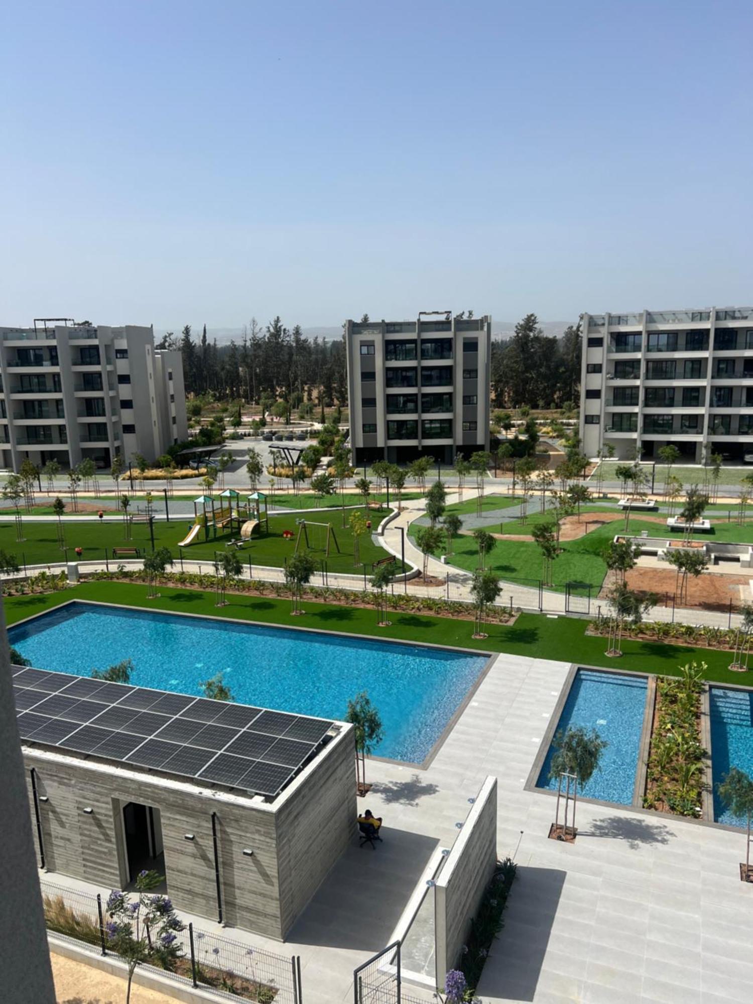 Sunset Gardens - Holiday Apartments - By Tlv Living 레메소스 외부 사진