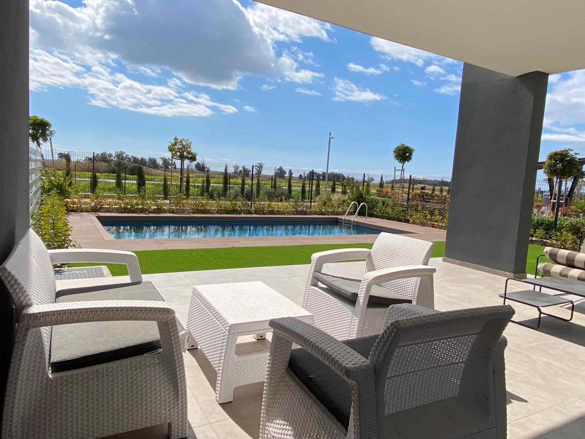 Sunset Gardens - Holiday Apartments - By Tlv Living 레메소스 외부 사진