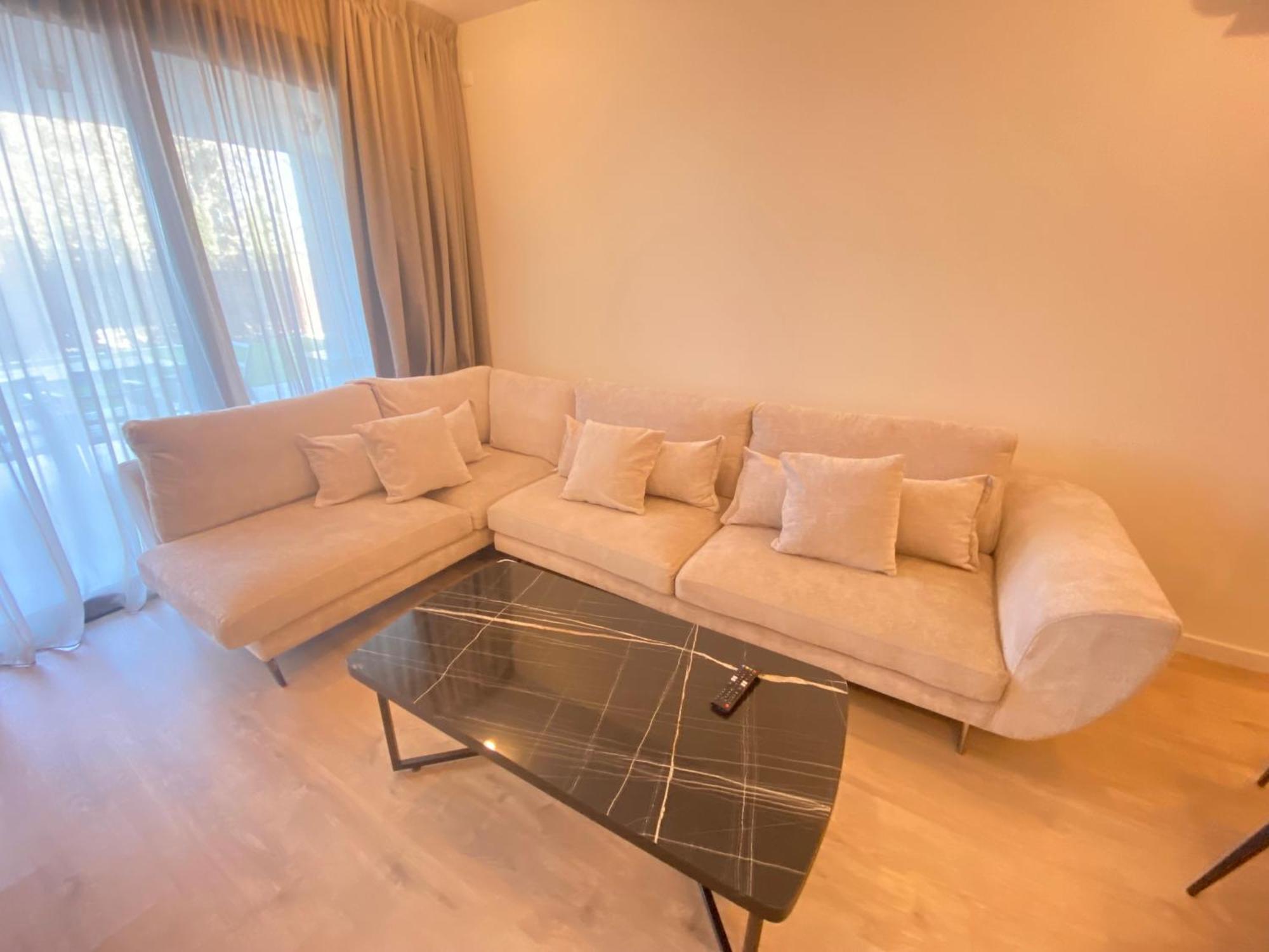 Sunset Gardens - Holiday Apartments - By Tlv Living 레메소스 외부 사진